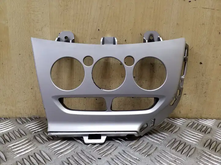 Ford Focus (2011 - 2015) BM5118522CEW Отделка блока климат-контроля — фото 1