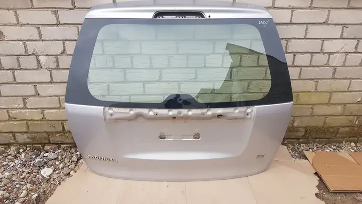 Kia Carnival (2006 - 2014) Крышка багажника — фото 1
