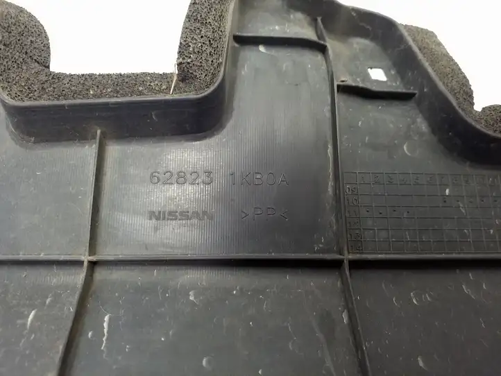 Nissan Juke I F15 (2010 - 2018) 628231KB0A Дефлектор воздуха — фото 3