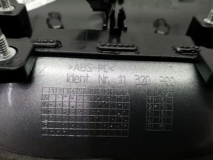 Opel Astra J (2012 - 2015) 13422270 Ручка крышки багажника — фото 8