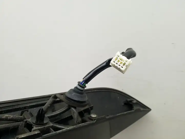 Nissan Juke I F15 (2010 - 2018) 908681KR6A Подсветка номера — фото 4