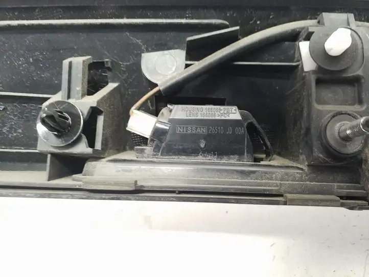 Nissan Juke I F15 (2010 - 2018) 908681KR6A Подсветка номера — фото 7
