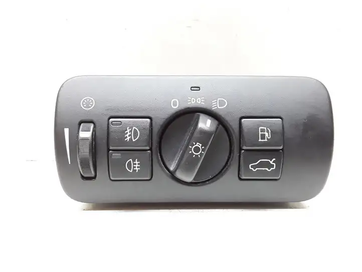 Volvo V70 (2007 - 2013) 30739414 Включатель фонарей — фото 1