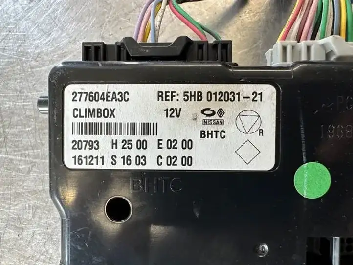 Nissan Qashqai (2013 - 2017) 277604EA3C Прочие блоки управления — фото 3