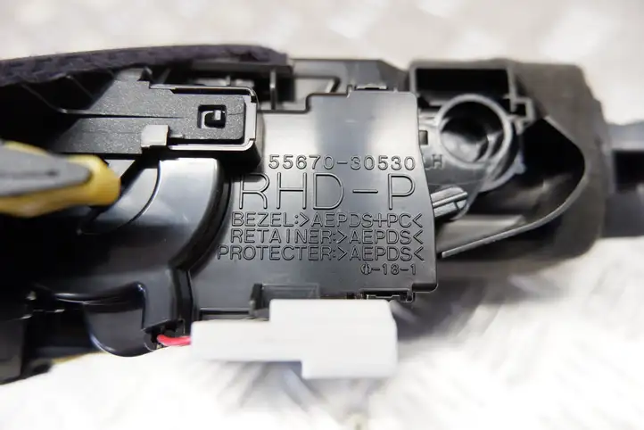 Lexus GS 250 300 350 300h 450h (2015 - 2020) 5567030530 Боковой воздушный дефлектор — фото 4