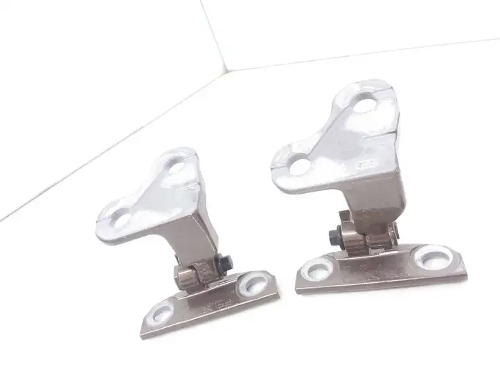 Land Rover Defender (2020 - ) L8B2228A67AC Петли передней двери (комплект) — фото 3
