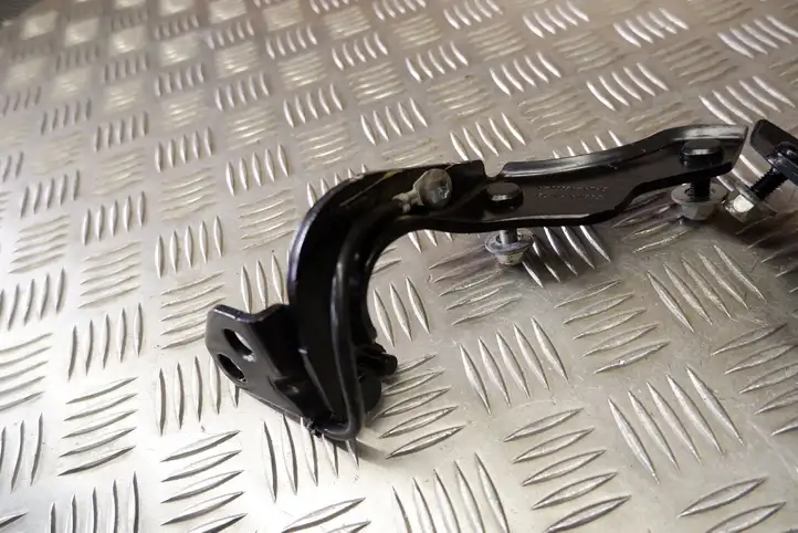 Land Rover Range Rover Sport L494 (2013 - 2017) DPLA42901A Петли крышки багажника — фото 2