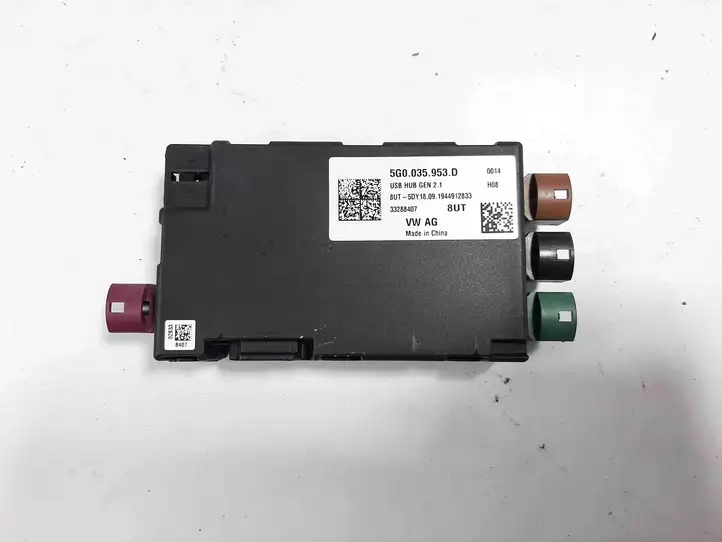 Volkswagen T-Cross (2017 - ) 5G0035953D USB модуль — фото 1