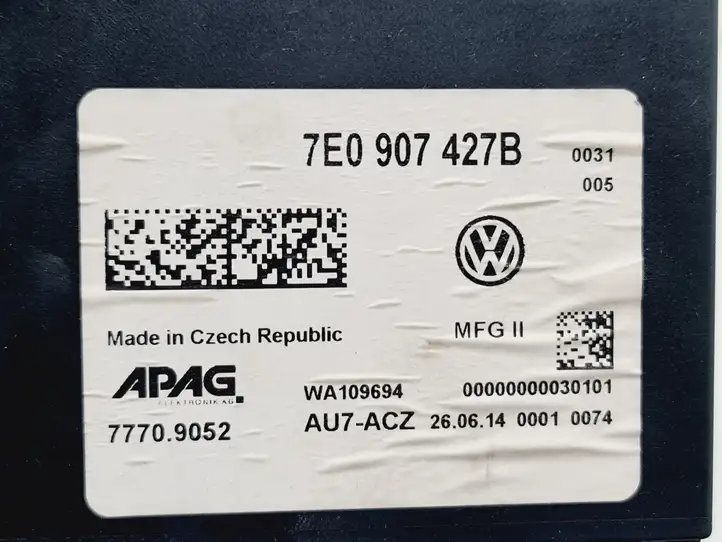 Volkswagen Transporter - Caravelle T5 (2009 - 2015) 7E0907427B Блок управления двигателем (ECU) — фото 3