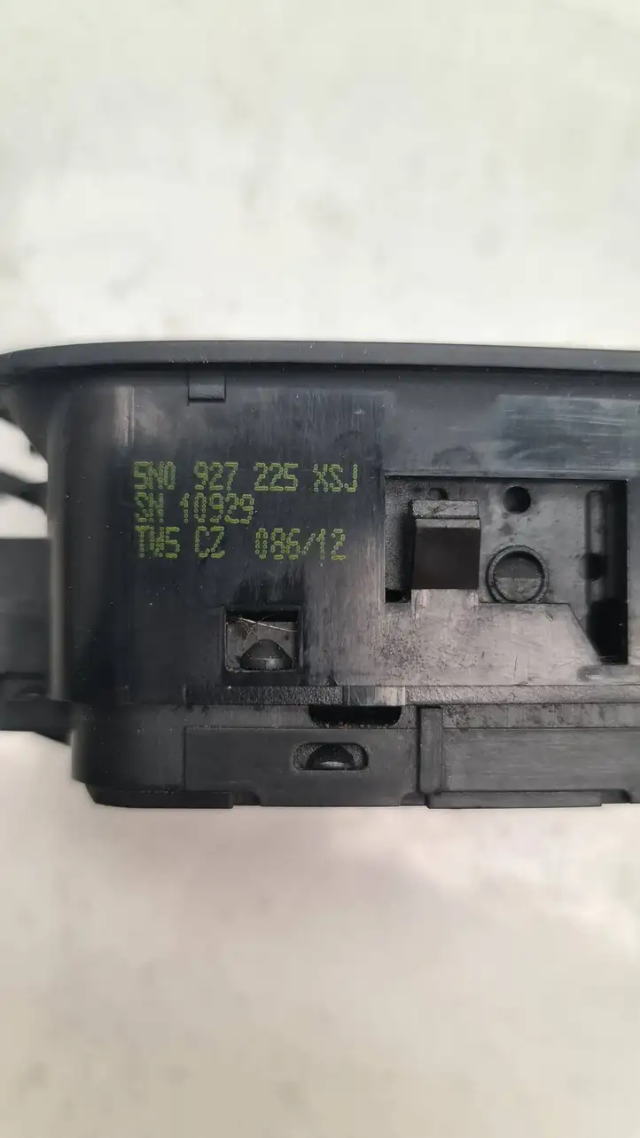 Volkswagen Sharan (2010 - 2015) 5N0927225 Кнопка ручного тормоза — фото 2