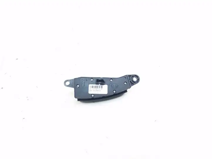 BMW 7 E65 E66 (2001 - 2008) 6911586 Кнопки на рулевом колесе — фото 3