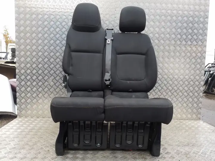 Renault Trafic III (X82) (2014 - ) Переднее сиденье пассажира — фото 2