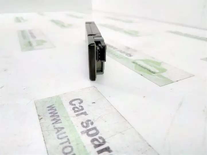 Mercedes-Benz E W212 (2009 - 2016) DALISID1355 Усилитель антенны — фото 4
