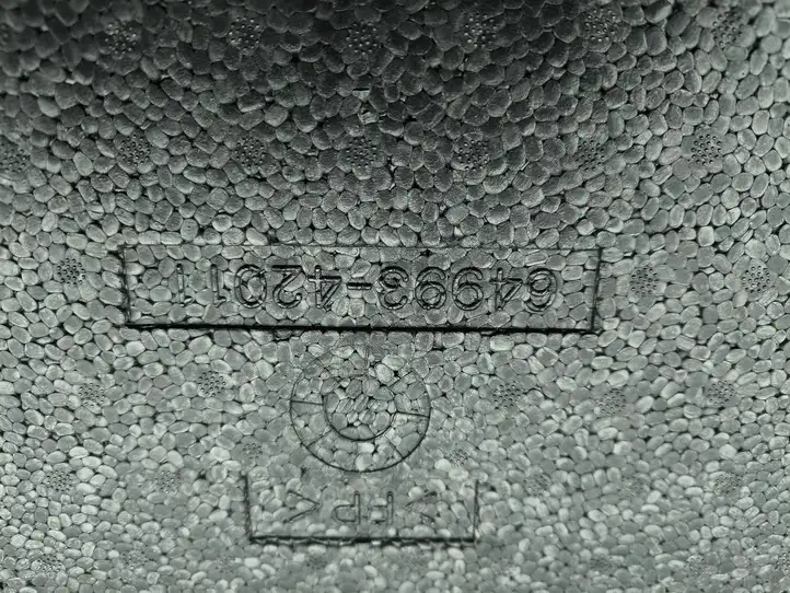 Toyota RAV 4 (XA50) (2018 - ) 6499342010 Ящик для инструментов — фото 2