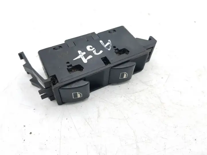 BMW 3 E46 (1998 - 2005) 8381514 Кнопка стеклоподъемников — фото 1