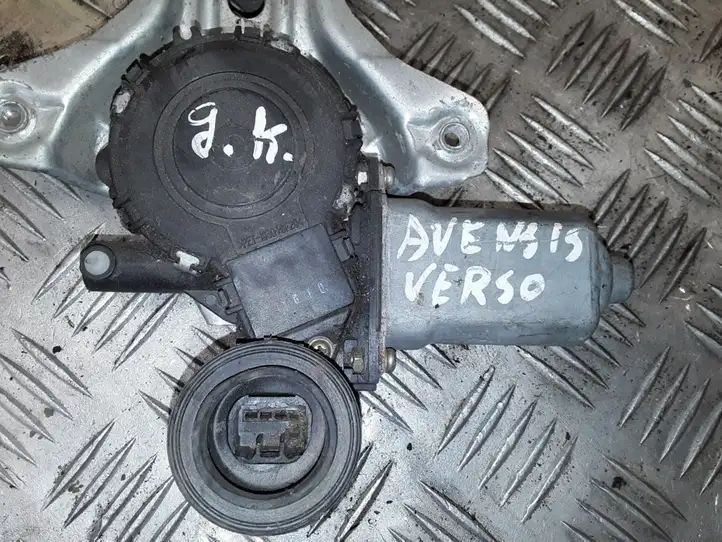 Toyota Avensis Verso (2001 - 2004) 8572044050 Стеклоподъемник задней двери — фото 1
