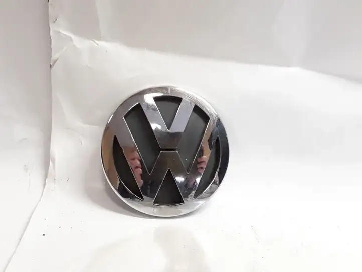 Volkswagen Jetta V (2005 - 2010) 1K5853630 Эмблема производителя — фото 1