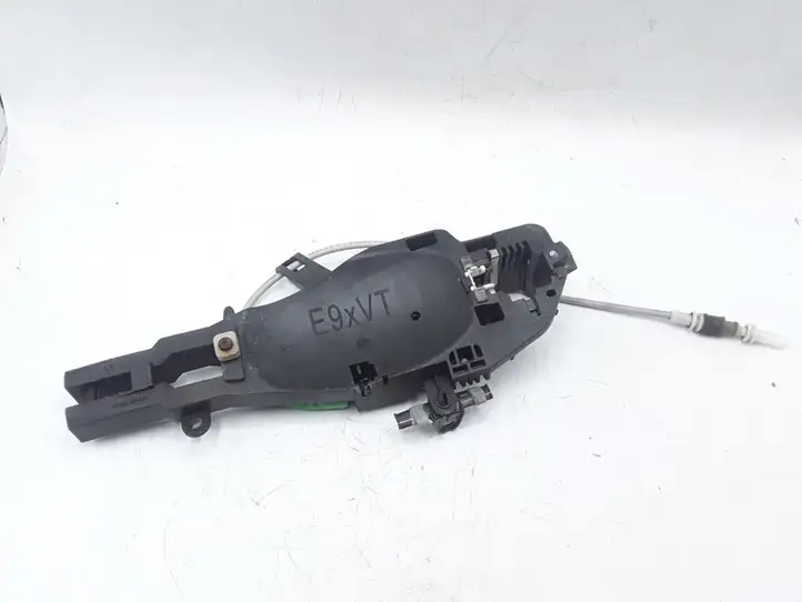 BMW 3 E92 E93 (2005 - 2014) Крепление наружной ручки передней двери — фото 1