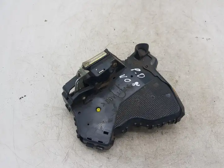 Toyota Corolla E120 E130 (2000 - 2004) Замок ручки двери — фото 3