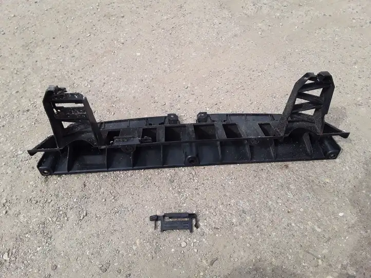 BMW X5 E70 (2006 - 2013) 51127158444 Кронштейн заднего бампера — фото 4