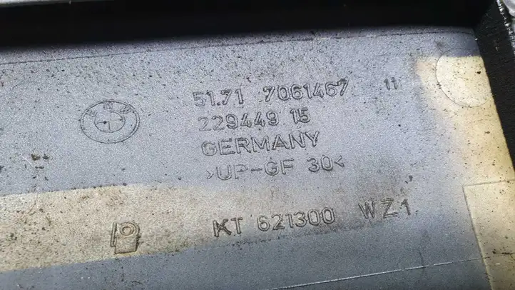 BMW 5 E60 E61 (2004 - 2010) 5171706146711 Спойлер заднего стекла — фото 3