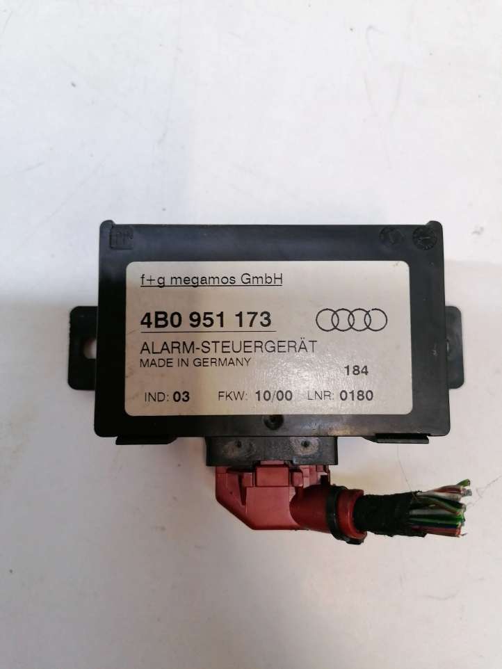 4B0951173 Audi A6 S6 C5 4B Signalizacijos valdymo blokas