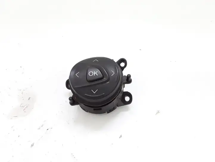 Ford Focus (2011 - 2015) AM5T14K147AA Кнопки на рулевом колесе — фото 1