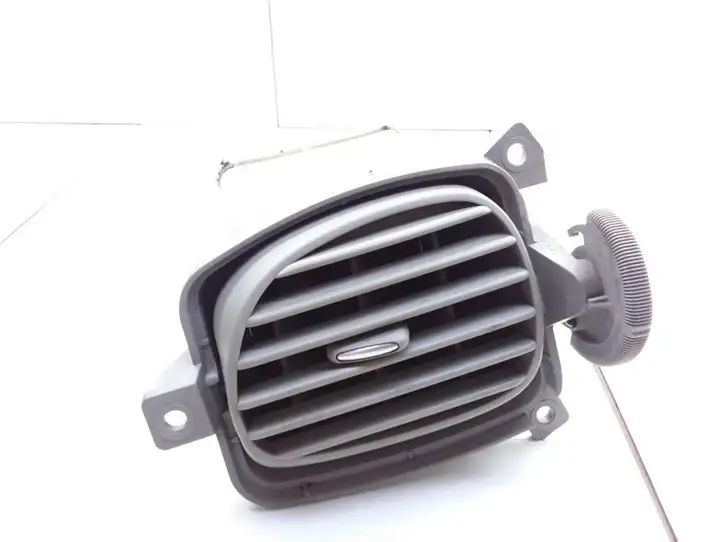 Nissan (2000 - 2006) 68760BU200 Боковой воздушный дефлектор — фото 1