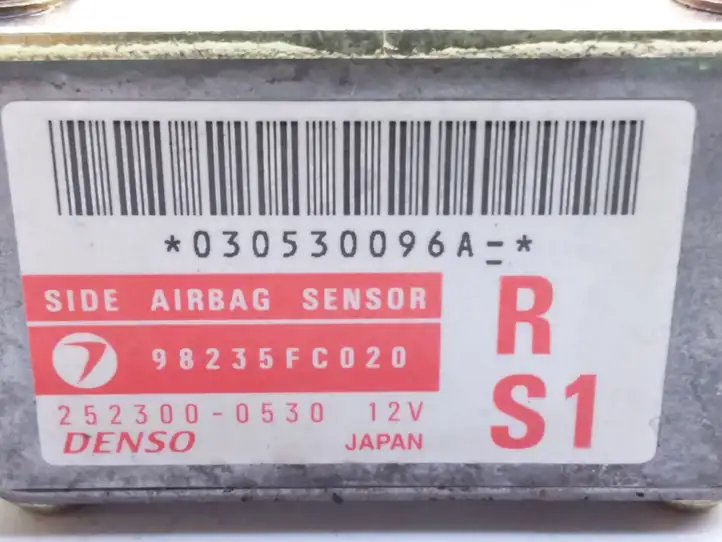 Subaru Forester SF (2000 - 2003) 98235FC020 Датчик удара SRS — фото 3