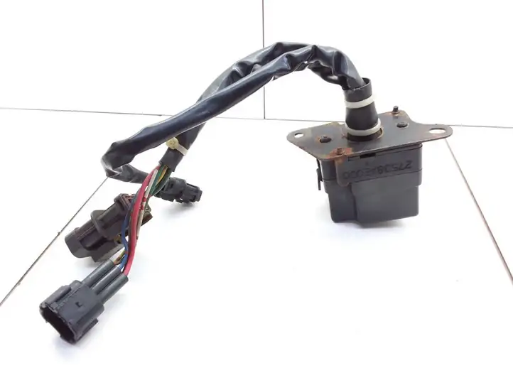 Subaru Outback (1998 - 2003) 27538AE000 Блок монтирования реле — фото 1