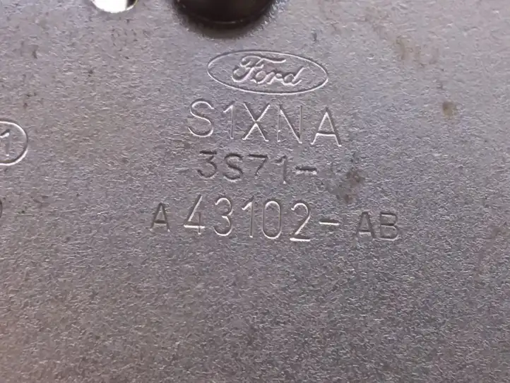 Ford Mondeo Mk III (2000 - 2007) 3S7143102AB Замок крышки багажника — фото 3