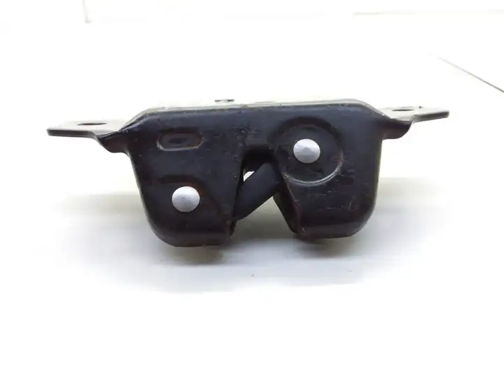 Citroen Xantia (1998 - 2002)   Замок задней крышки