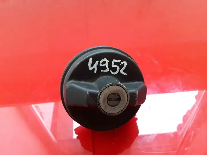 Dodge Nitro (2006 - 2011) Крышка топливного бака — фото 2