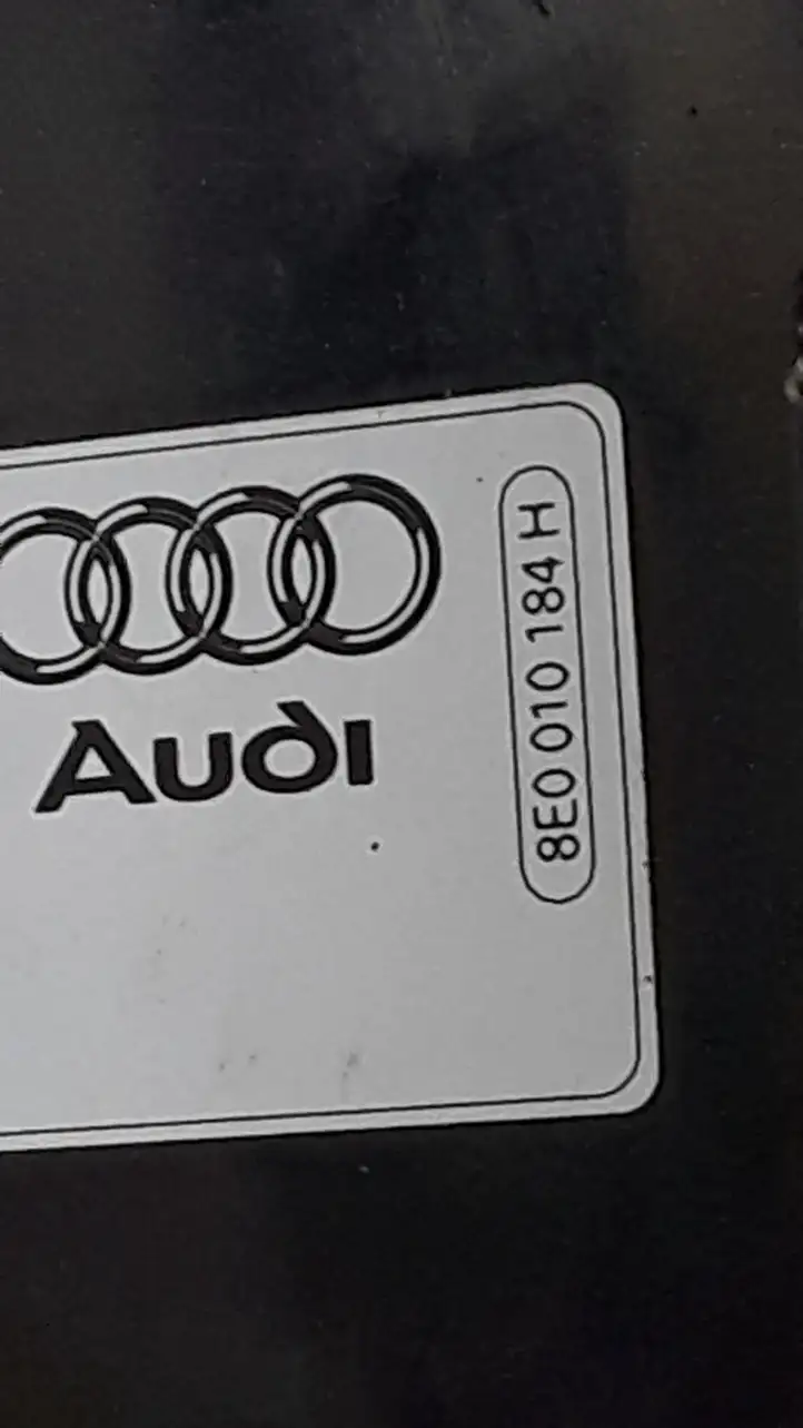 Audi A4 S4 B6 8E 8H (2000 - 2006) 8E0010184H Крышка топливного бака — фото 2