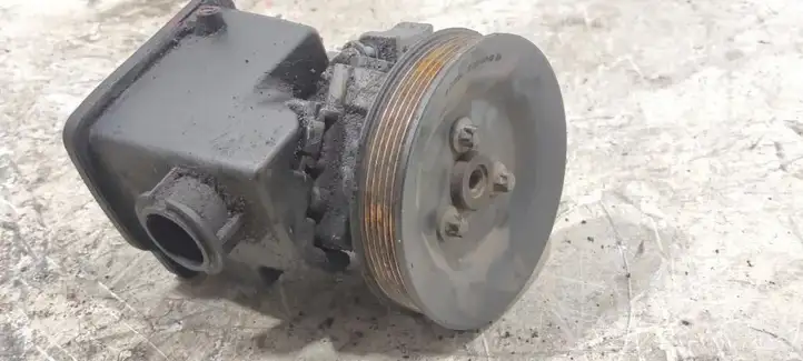 Mercedes-Benz Sprinter W901 W902 W903 W904 (1995 - 2007) A0024667501 Насос ГУР — фото 1