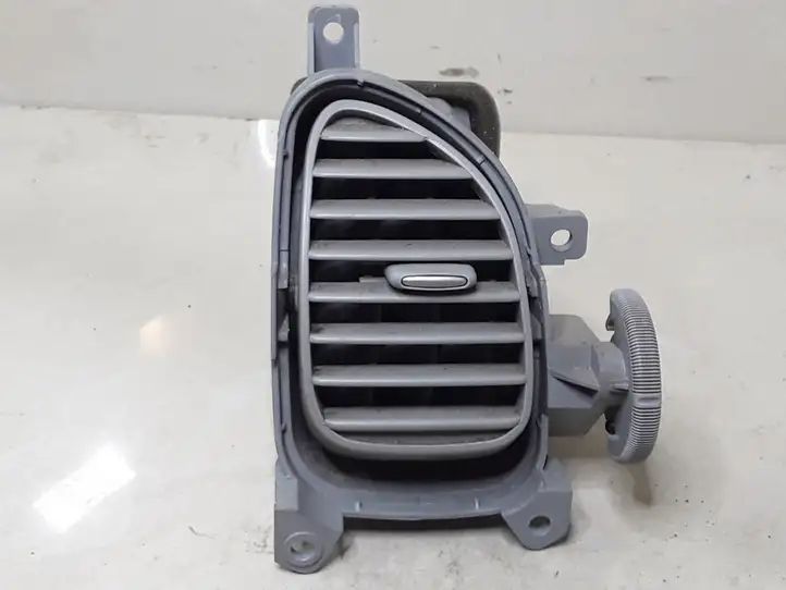 Nissan (2000 - 2006) 68761BU200 Боковой воздушный дефлектор — фото 1