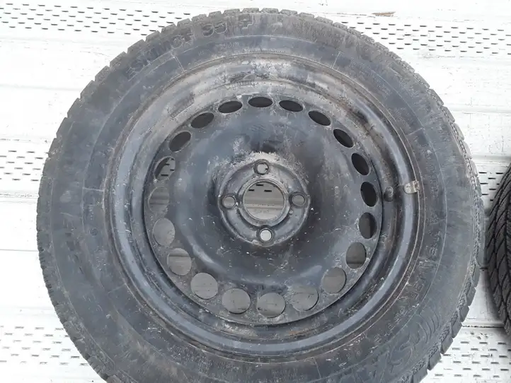 Opel Corsa D (2006 - 2010) 4X100R15 Стальной штампованный диск R15 — фото 1