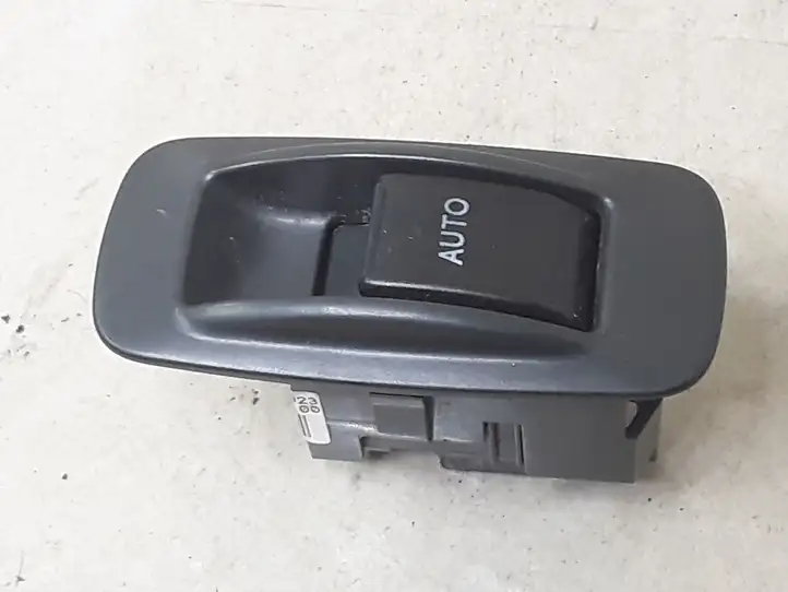 Toyota Corolla E120 E130 (2000 - 2004) 54035117 Кнопка стеклоподъемников — фото 1
