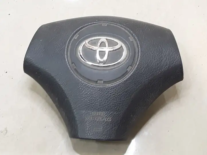 Toyota Corolla E120 E130 (2000 - 2004) 4513002160A Подушка безопасности руля — фото 1