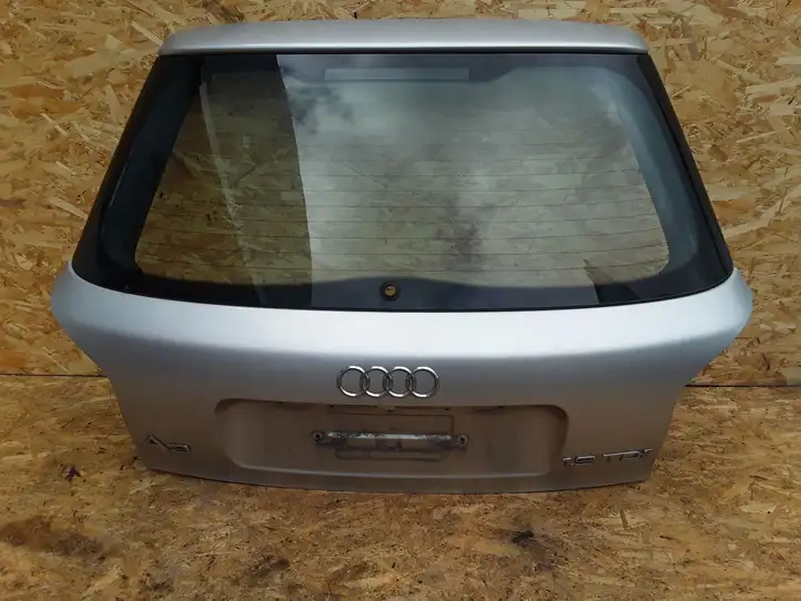 Audi A3/S3 8L (2000 - 2003) E1143R00137 Крышка багажника — фото 1