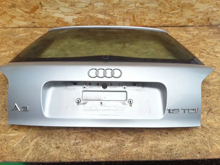 Audi A3/S3 8L (2000 - 2003) E1143R00137 Крышка багажника — фото 5