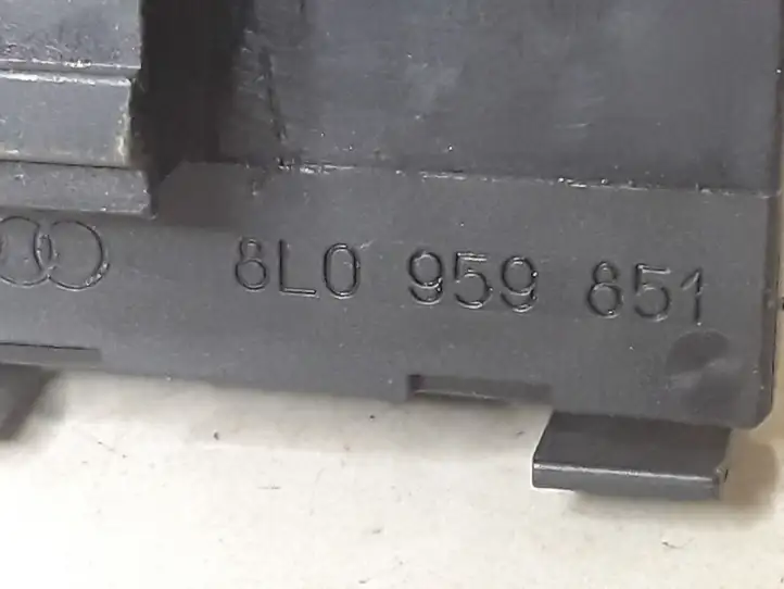 Audi A3/S3 8L (2000 - 2003) 8L0959851 Кнопка стеклоподъемников — фото 2