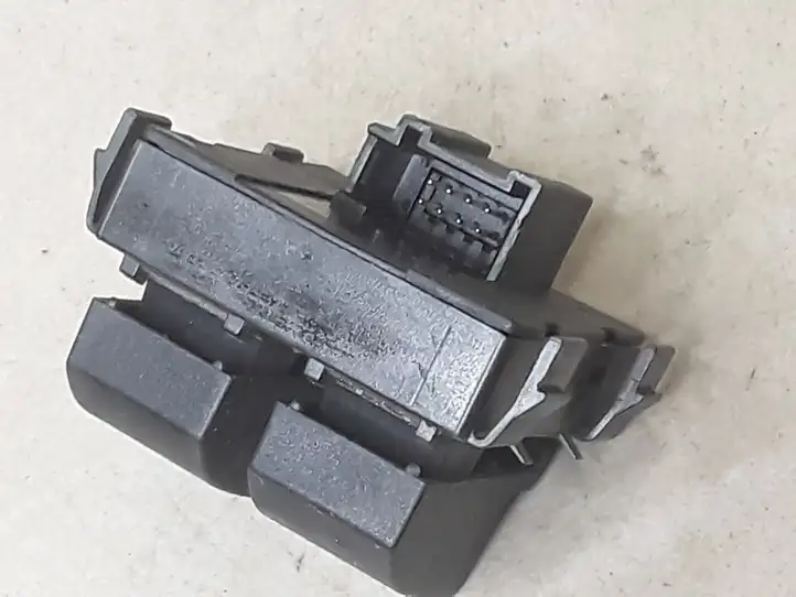 Audi A3/S3 8L (2000 - 2003) 8L0959851 Кнопка стеклоподъемников — фото 3