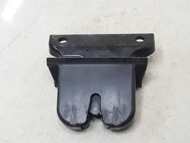 Audi A3/S3 8L (2000 - 2003) 8L0827520C Замок крышки багажника — фото 3