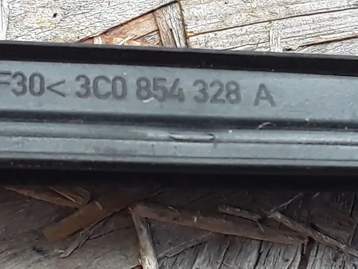 (2005 - 2010) 3C0854328A Накладка стоек лобового стекла — фото 2