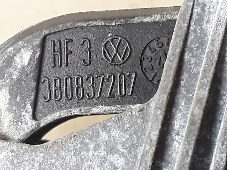 Volkswagen PASSAT B5.5 (2001 - 2005) 3B0837207 Наружная ручка задней двери — фото 3