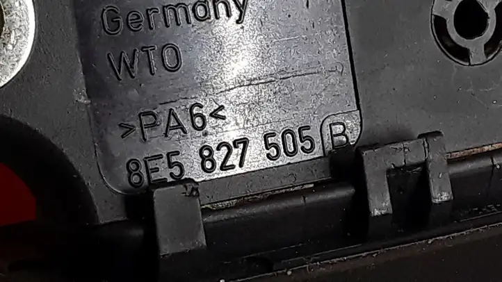 Audi A4 S4 B6 8E 8H (2000 - 2006) 8E5827505B Замок крышки багажника — фото 3