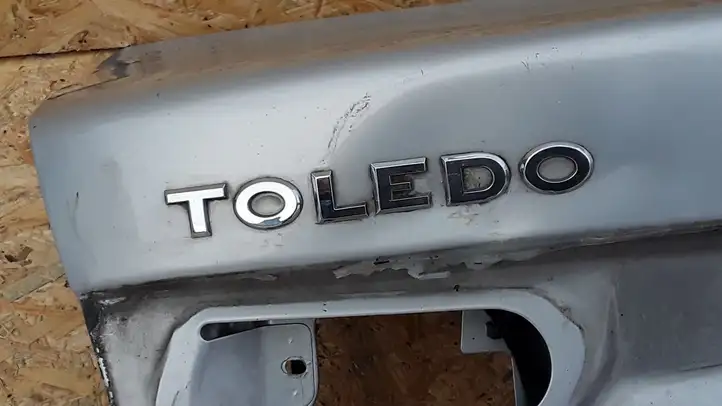Seat Toledo II (1M) (1998 - 2006) Крышка багажника — фото 2
