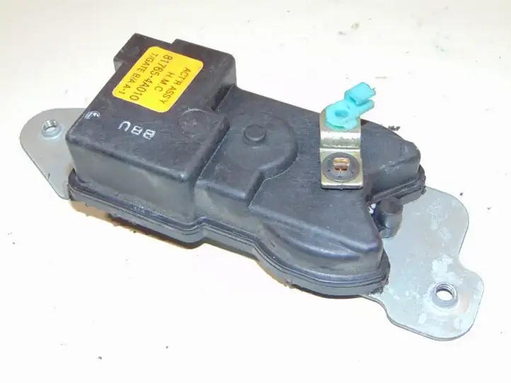 Hyundai H-1, Starex, Satellite (2004 - 2007) 817654A001 Актуатор замка задней двери — фото 2