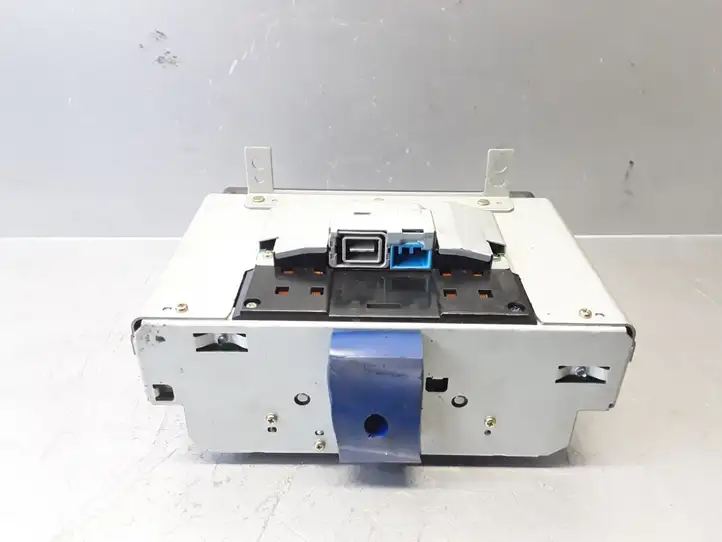 Volvo V70 (2000 - 2004)  306562451 Экран/ дисплей / маленький экран